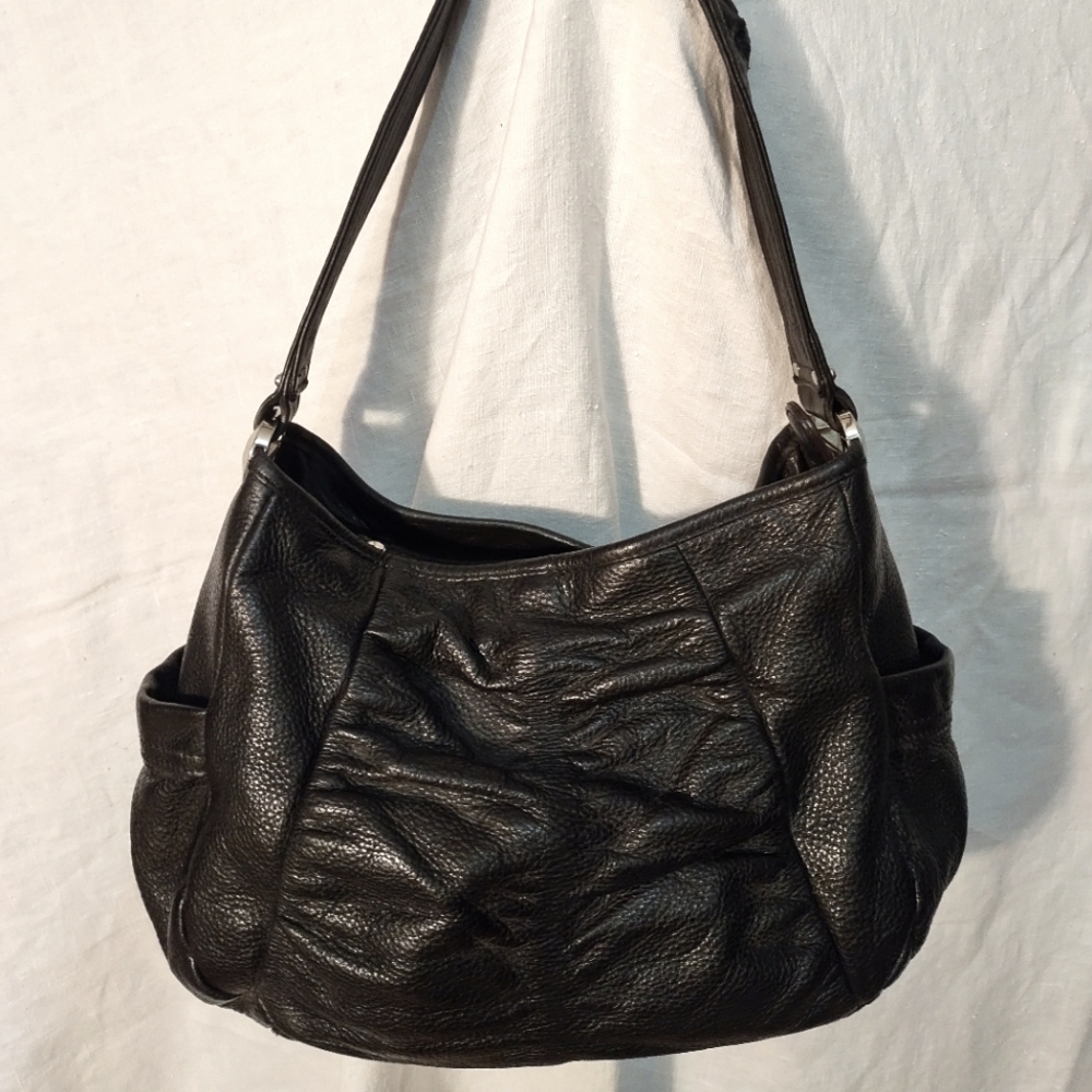 B Makowsky Black bag
